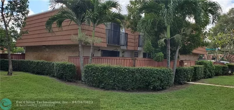 2975 Waterford Dr  #2975, Deerfield Beach, FL 33442