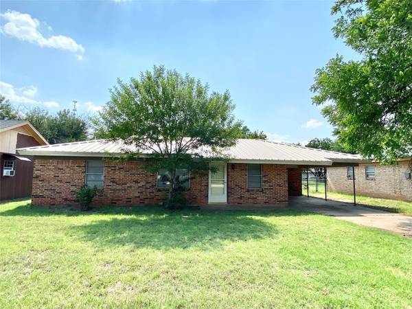 907 N Avenue K, Haskell, TX 79521