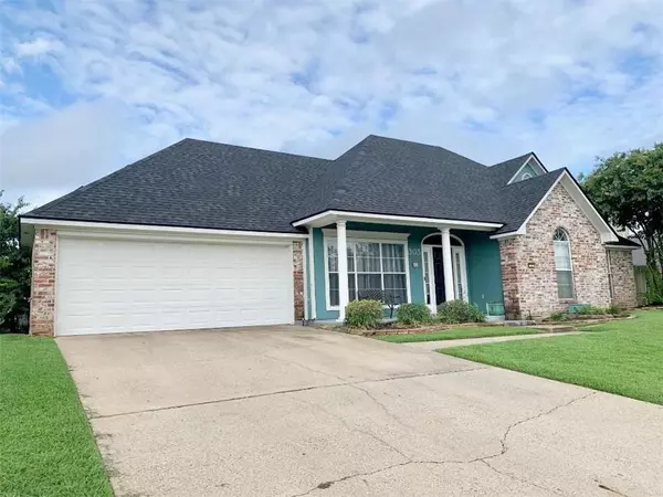 303 Heritage Drive, Bossier City, LA 71112