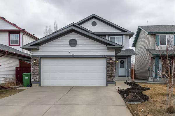 Calgary, AB T3K 5E5,221 Coventry CIR NE