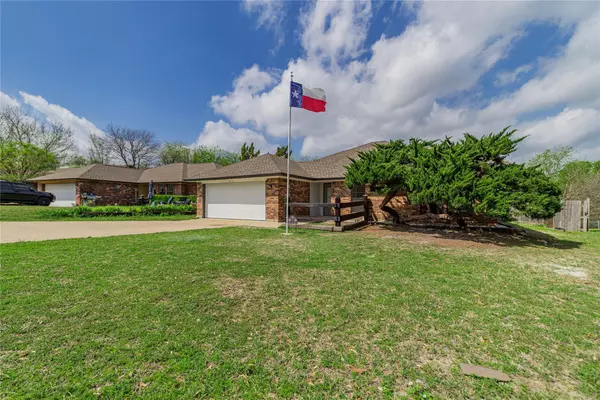 Fort Worth, TX 76135,5213 Hill Ridge Drive