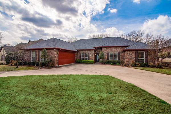 702 Legend Lane,  Sherman,  TX 75092