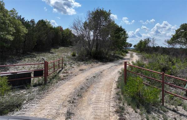 1070 Private Road 722, Bluff Dale, TX 76433