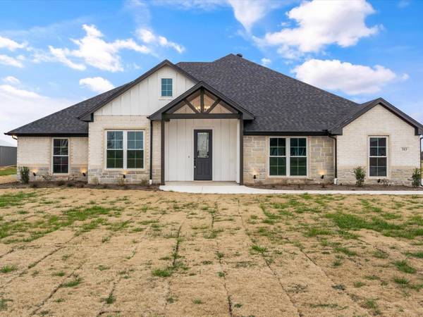 313 Olde Knoll Place, Rio Vista, TX 76093