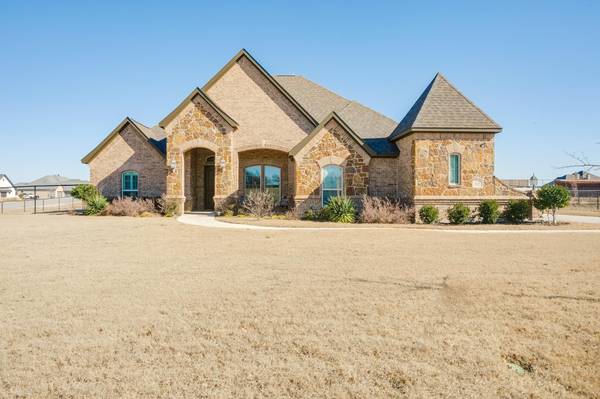 125 Knoll Hill Court, Paradise, TX 76073