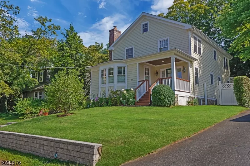 Bernardsville Boro, NJ 07924,30 Center St