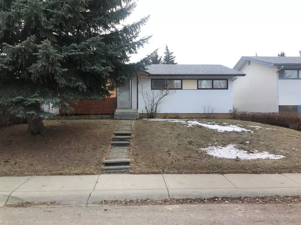 Calgary, AB T2V 3B6,52 Hutton PL SW