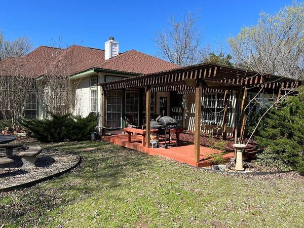 12193 Rolling Oaks Drive, Whitney, TX 76692