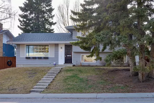 Calgary, AB T2N 4A1,3028 Utah DR NW