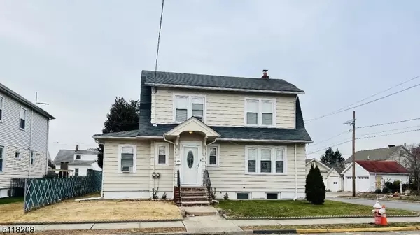 74 Orange Ave, Elmwood Park Boro, NJ 07407