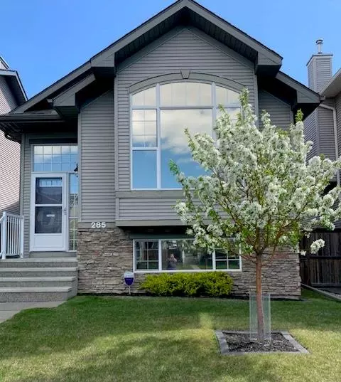 Calgary, AB T4B 2C7,285 Cranberry Close SE