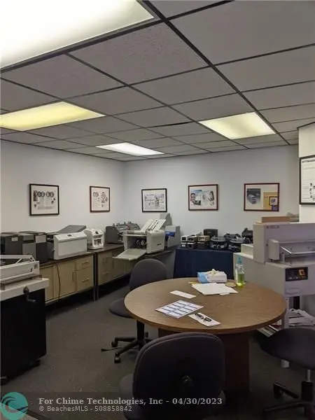 Hialeah, FL 33015,6073 NW 167th St #C-24