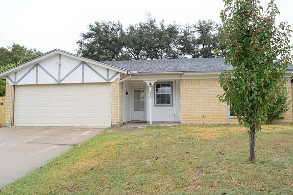 6313 Melinda Drive, Watauga, TX 76148