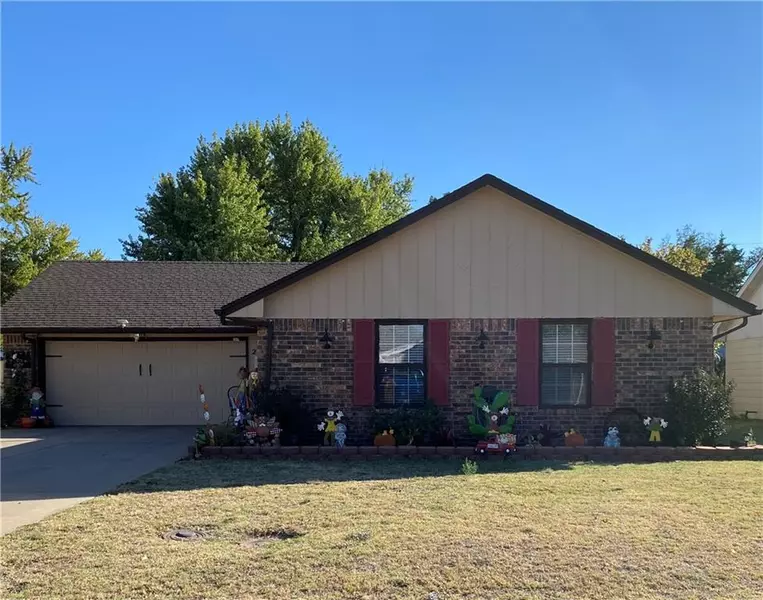 2125 E Locust Avenue, Enid, OK 73701