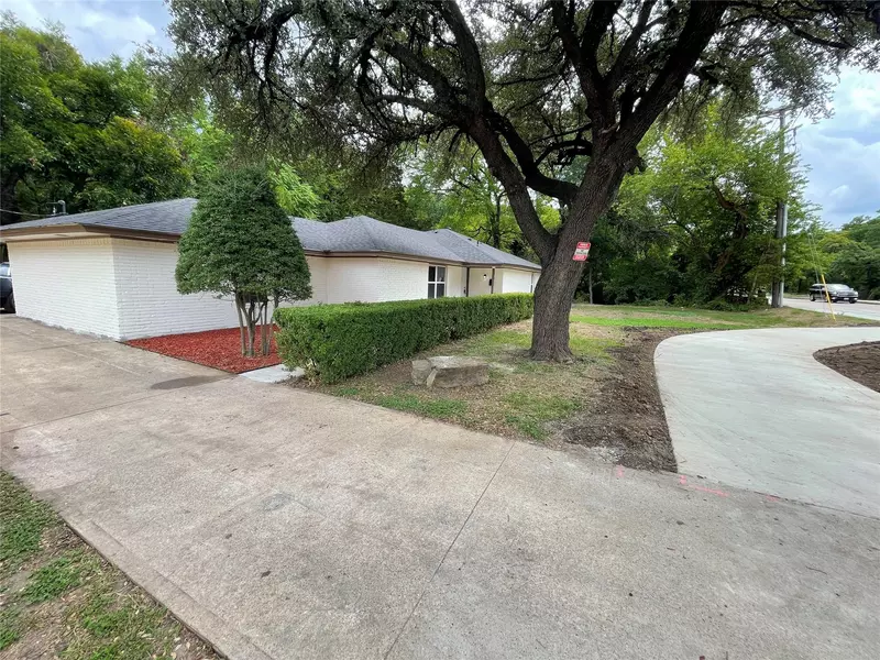 3818 S Hampton Road, Dallas, TX 75224