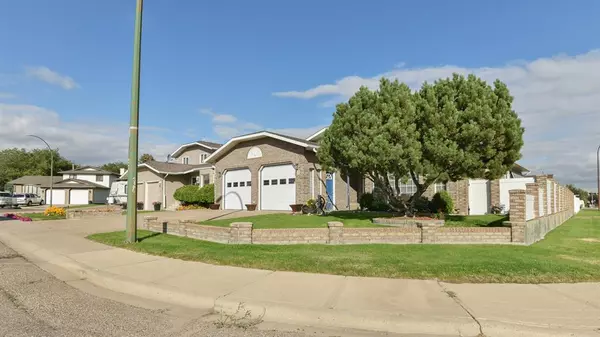 Medicine Hat, AB T1A 8K1,3 Southview PL SE