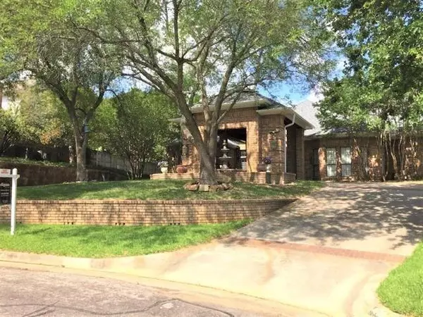 Colleyville, TX 76034,4104 Wood Creek Court