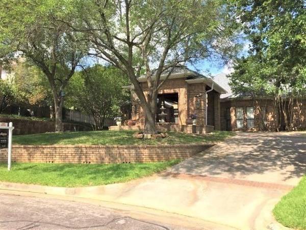 4104 Wood Creek Court, Colleyville, TX 76034