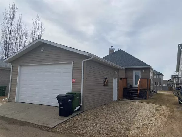 Camrose, AB T4V5A8,6818 39 Avenue Close