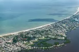 Fort Myers Beach, FL 33931,231 Driftwood LN