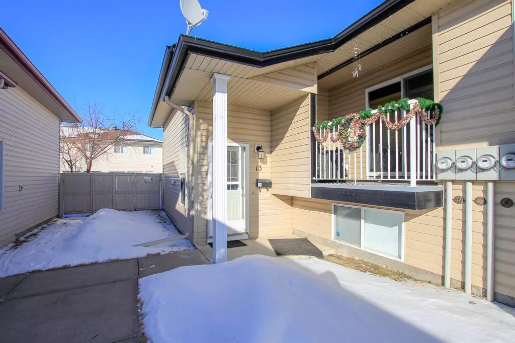 Red Deer, AB T4R 3C6,103 Addington DR #13