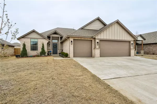 Warr Acres, OK 73132,7070 Richardson Court