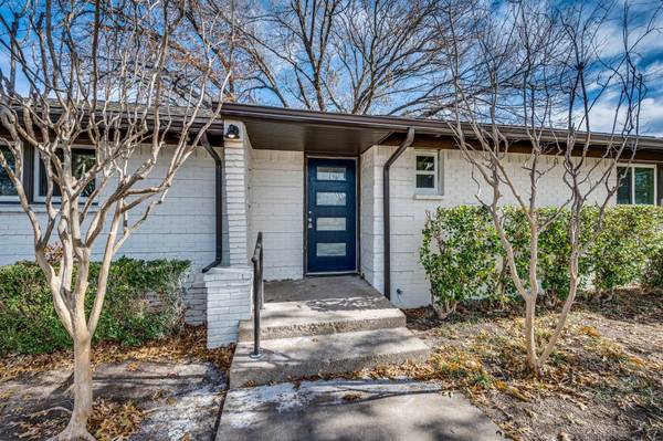 300 N 3rd Street, Midlothian, TX 76065