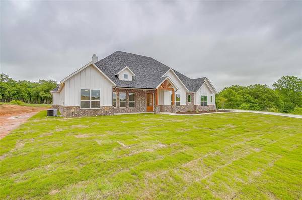 5032 Cottontail Court, Springtown, TX 76082