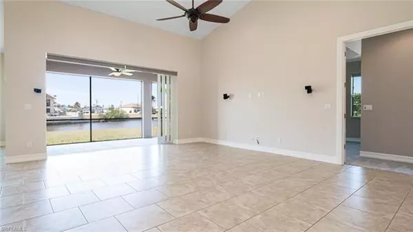 Cape Coral, FL 33914,934 SW 47th ST