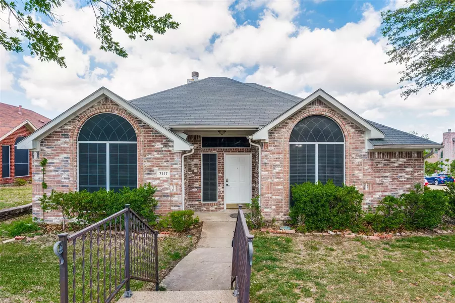 7117 Charleston Drive, Rowlett, TX 75089