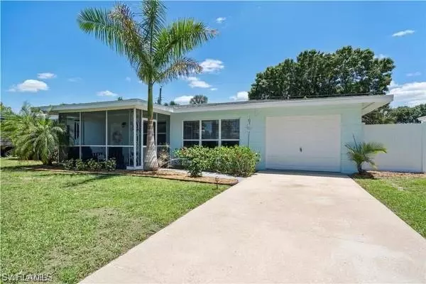 1448 Byron RD,  Fort Myers,  FL 33919