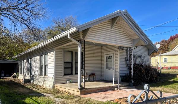 403 NE 7th Avenue, Mineral Wells, TX 76067