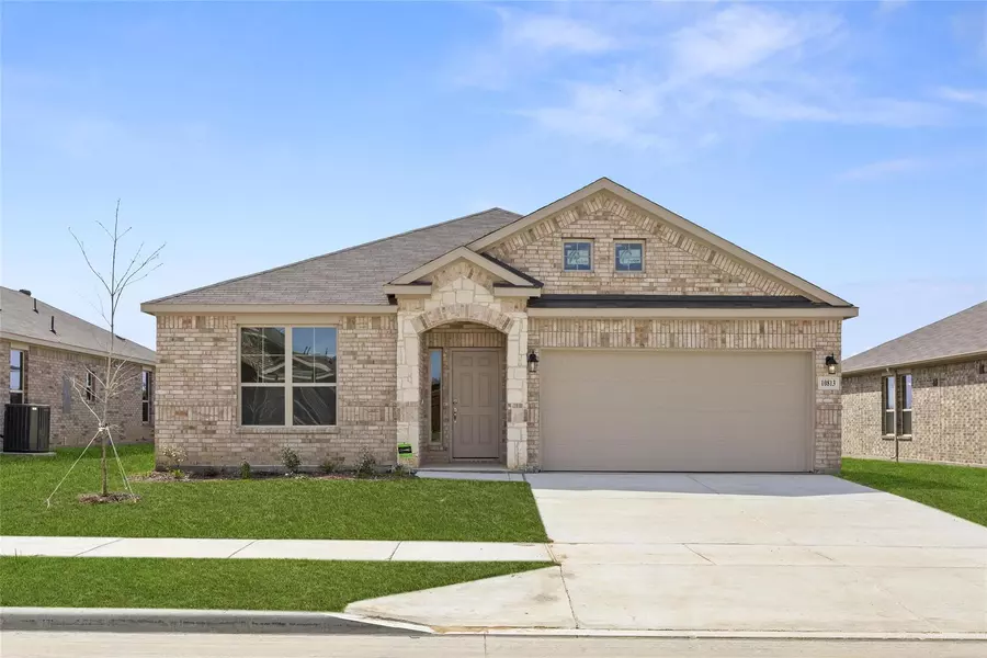 10813 Pinyon Court, Fort Worth, TX 76108