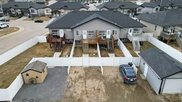 Penhold, AB T0M 1R0,125 Henderson CRES