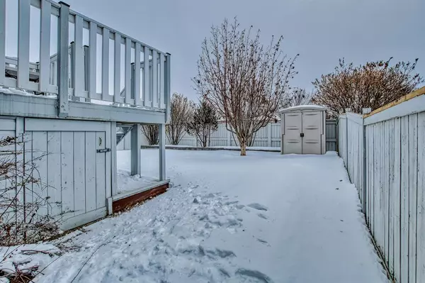 Airdrie, AB T4B 2K2,60 Woodside CRES NW