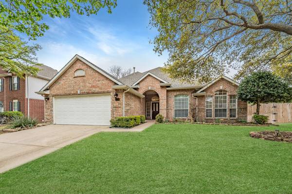 5204 Black Hills Court, Fort Worth, TX 76137