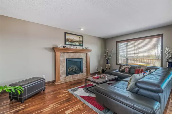 Calgary, AB T2Y 0C9,308 Everbrook WAY SW