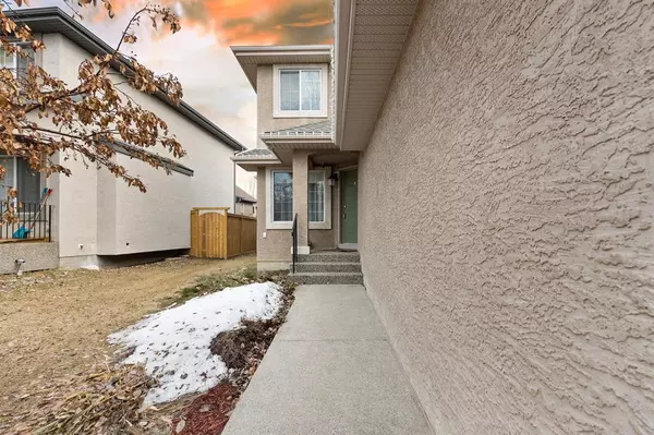 Calgary, AB T3M 1A3,69 Cranston DR SE