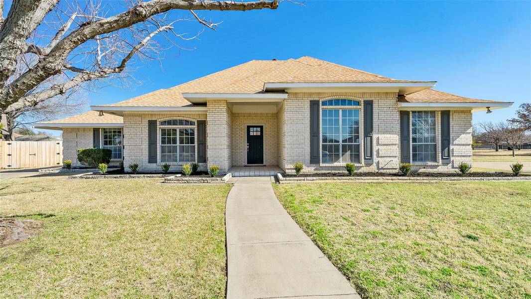 7455 Queensbury Circle, Fort Worth, TX 76133