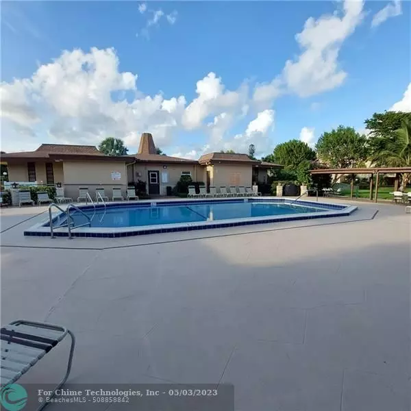 Lauderdale Lakes, FL 33319,3506 NW 49th Ave  #M-409