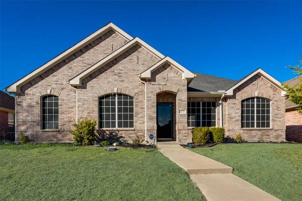 1215 Long Branch Drive, Lancaster, TX 75146