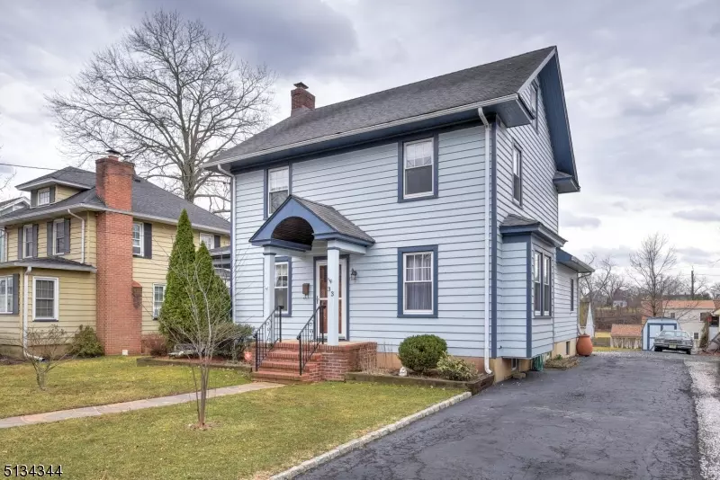 33 W Spring St, Somerville Boro, NJ 08876