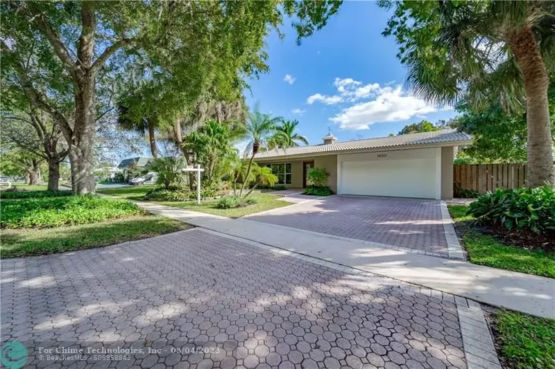 1920 SW 67 Terrace, Plantation, FL 33317