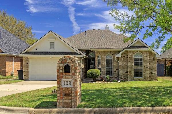 109 Blue Bonnet Circle, Justin, TX 76247