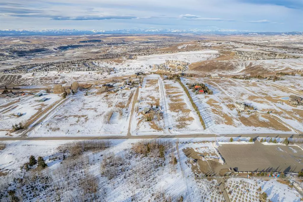 Rural Rocky View County, AB T4C 1A2,260127 MOUNTAIN RIDGE PL