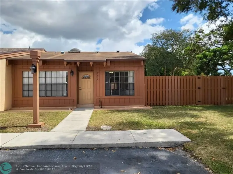 7476 NW 33rd St, Lauderhill, FL 33319