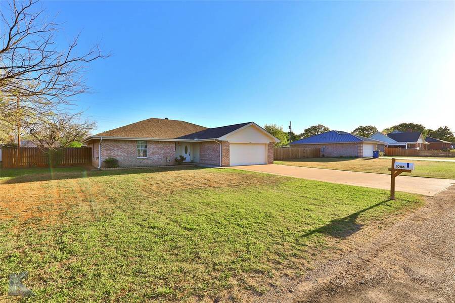 1006 Woodland Drive, Clyde, TX 79510