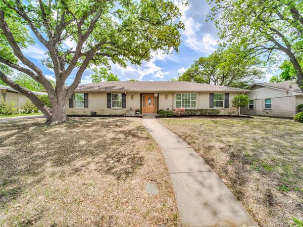 3656 Janlyn Lane, Farmers Branch, TX 75234