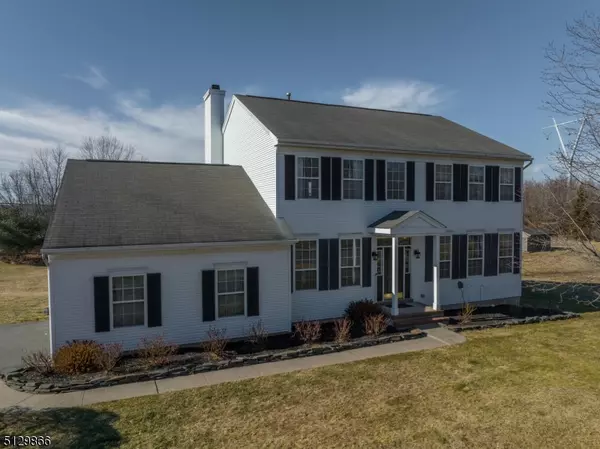 11 Geary's Ridge Road, Raritan Twp., NJ 08551