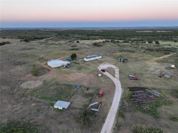 44188 S county road 220,  Mooreland,  OK 73852